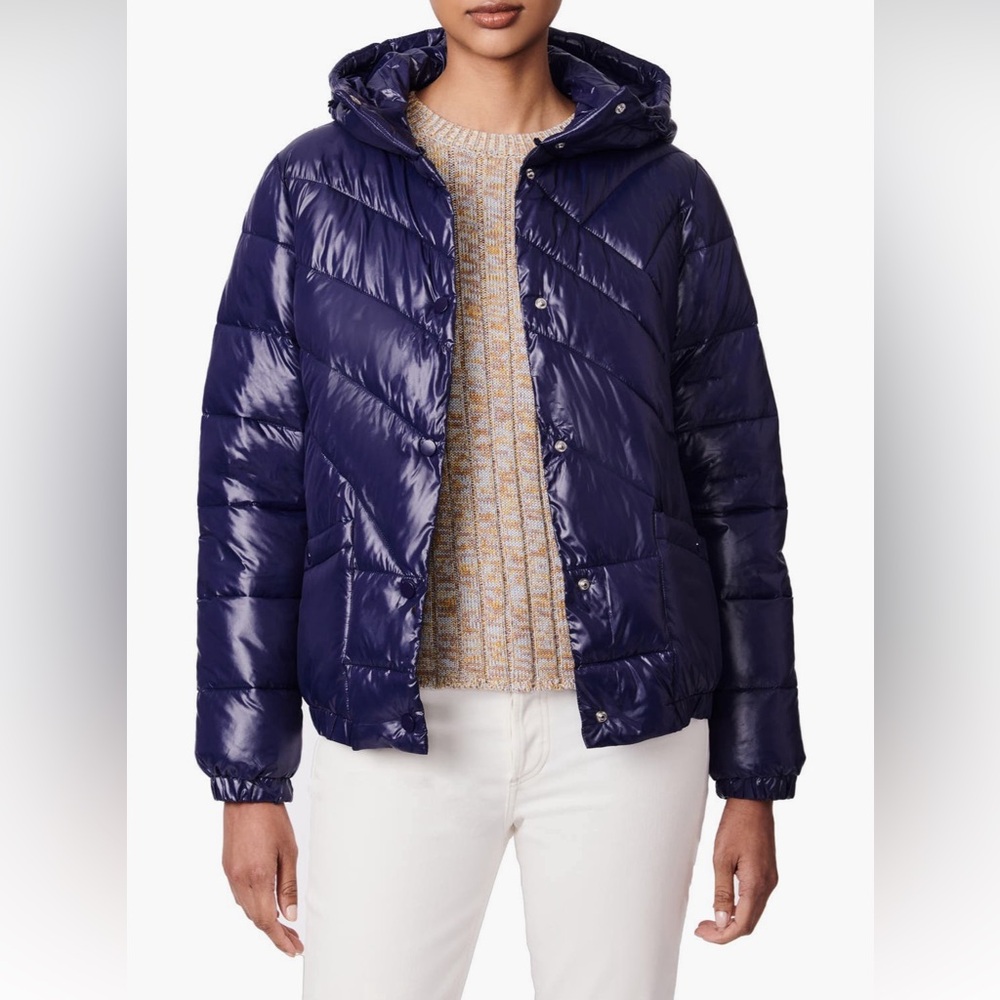 Bernardo shiny puffer jacket NWT size medium